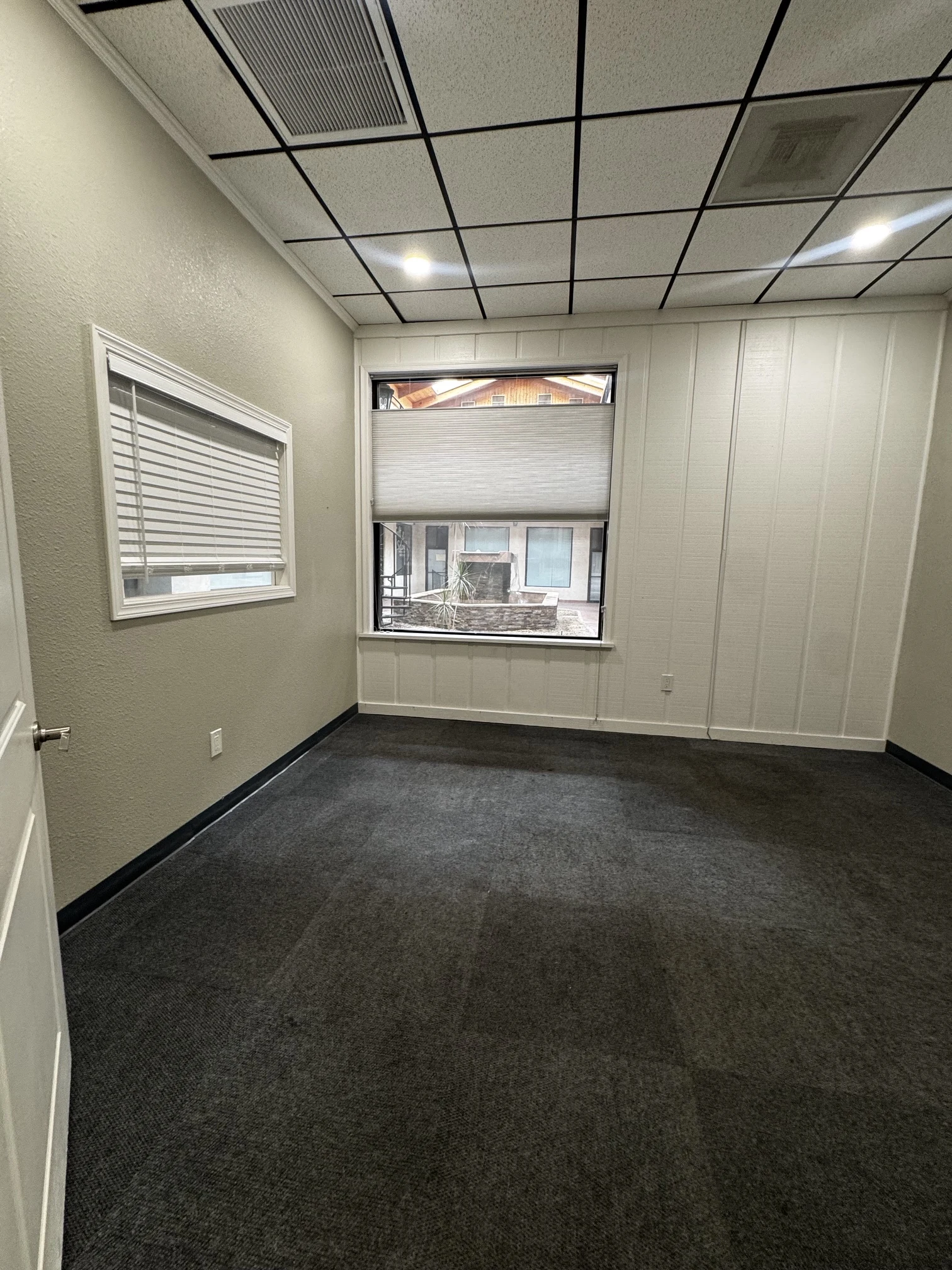 Executive Office 1